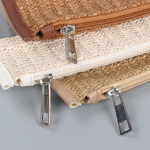 eco-chic-summer-accessory-clutch-for-beauty-gwp