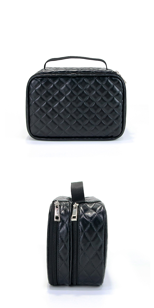 internal-makeup-brush-holders-and-elastic-loops