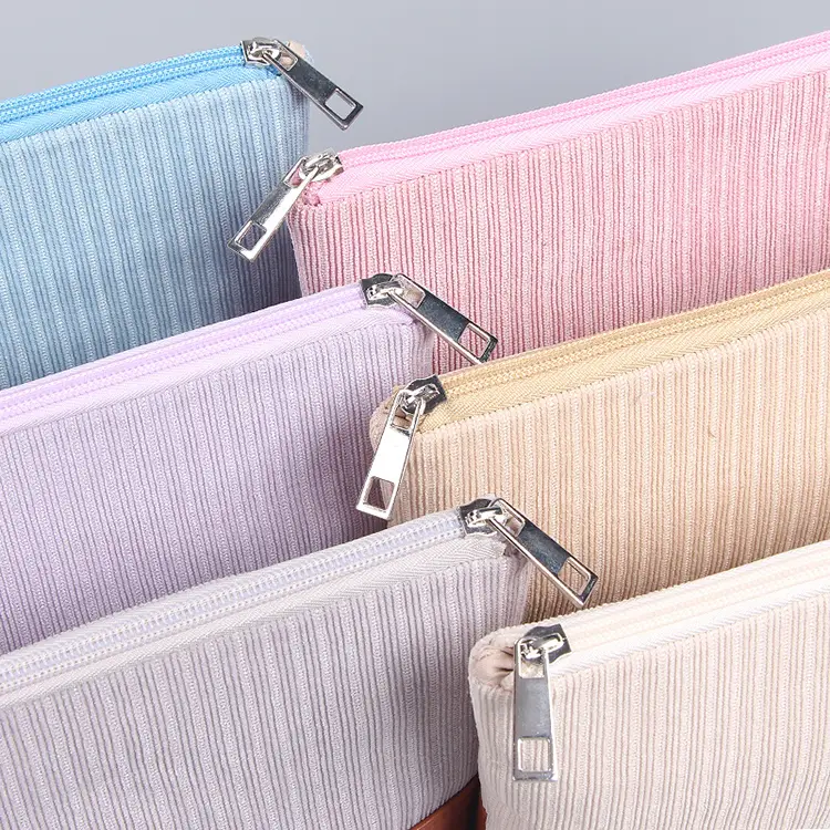 washable-interior-lining-storage-capacity-cosmetic-bag