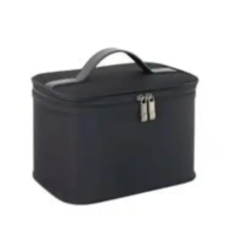 custom-logo-cosmetic-bag-production