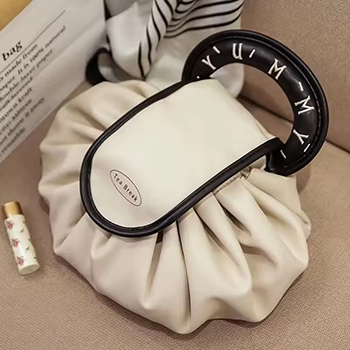 Luxury Drawstring Makeup Bag – Versatile Portable Beauty Pouch with Stylish Handle