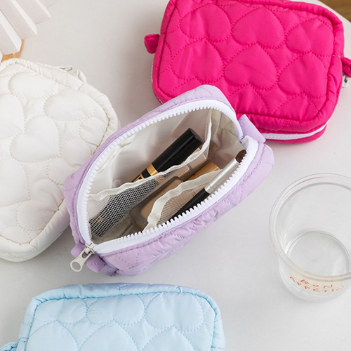 Heart-Quilted Cosmetic Bag – Soft and Stylish Makeup Organizer Pouch