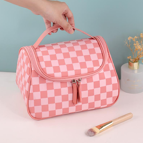 Checkered Pattern Cosmetic Bag – Spacious Portable Travel Makeup Organizer