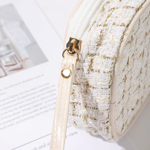 Quilted Cotton Cosmetic Bag – Compact Travel Makeup Organizer for Women