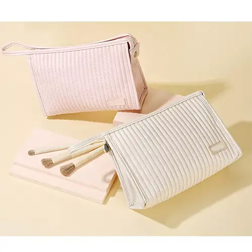 Bearky New Wholesale Makeup Bags White-collar Cake Candy Color Hanging Personalized Cosmetic Bags