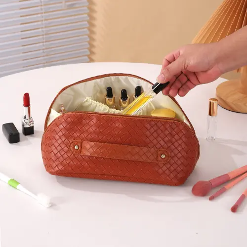 Bearky Nice Durable Cheap Price Premium Casual Pu Leather for Daily Use Portable Storage Makeup Bag