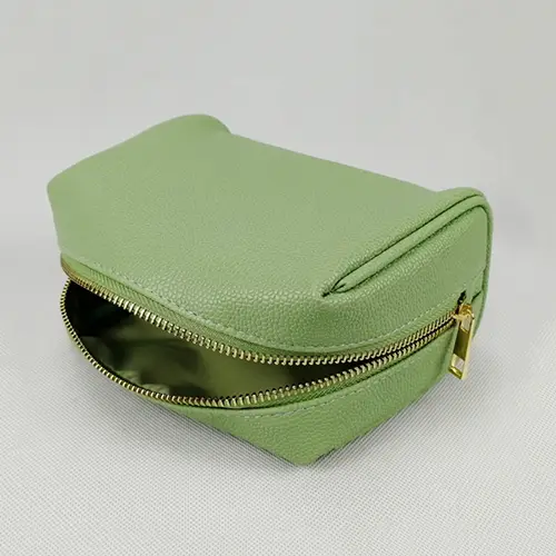 Factory Wholesale 2026 New Green Makeup Bags Large Compartment Pu Leather Cosmetic Bags